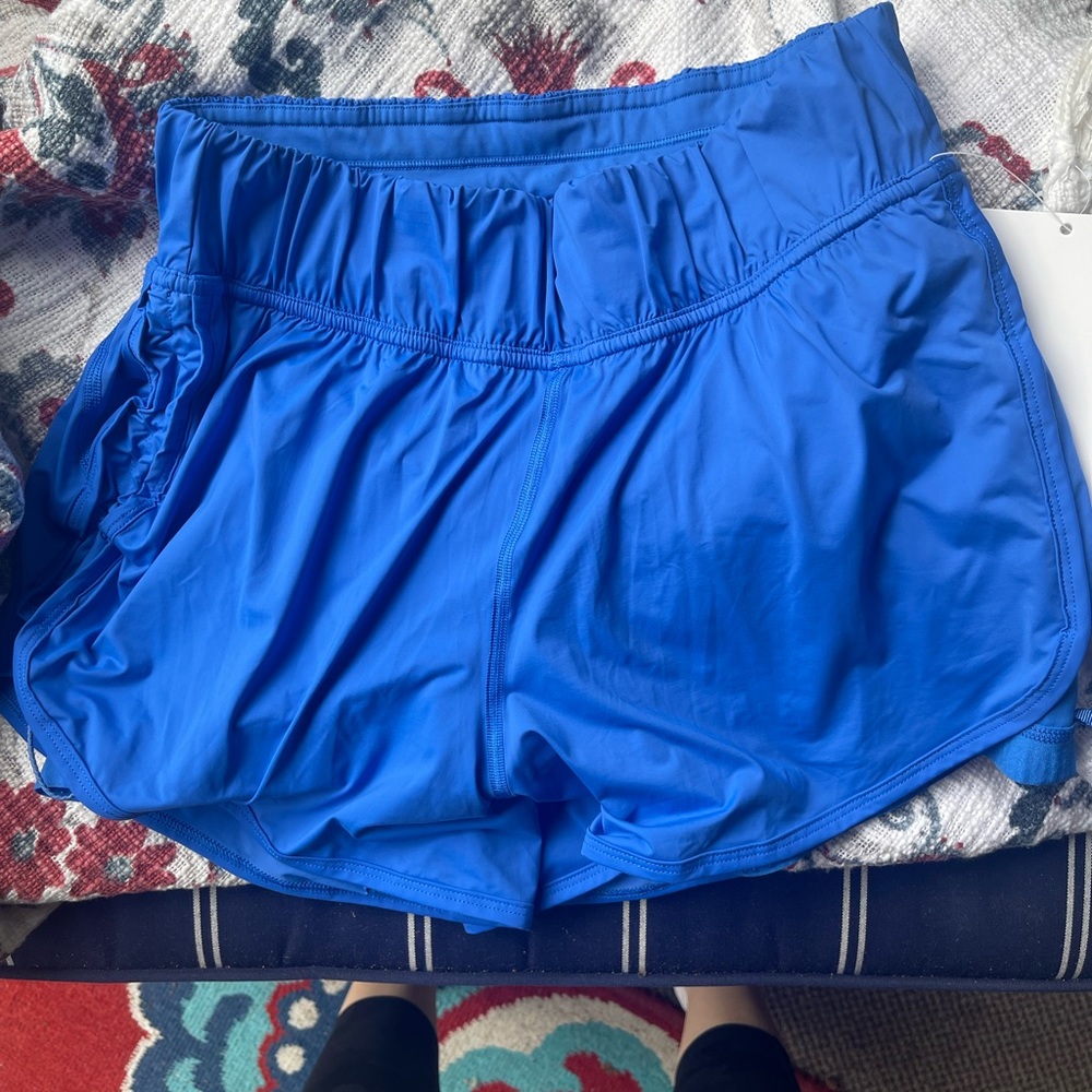NWT Lululemon Strides Ahead High-Rise Short 4" Wild Bluebell
